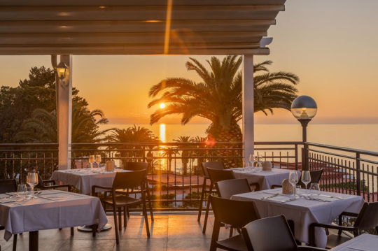 Aldiana_Rocca_Nettuno_Calabria_abends